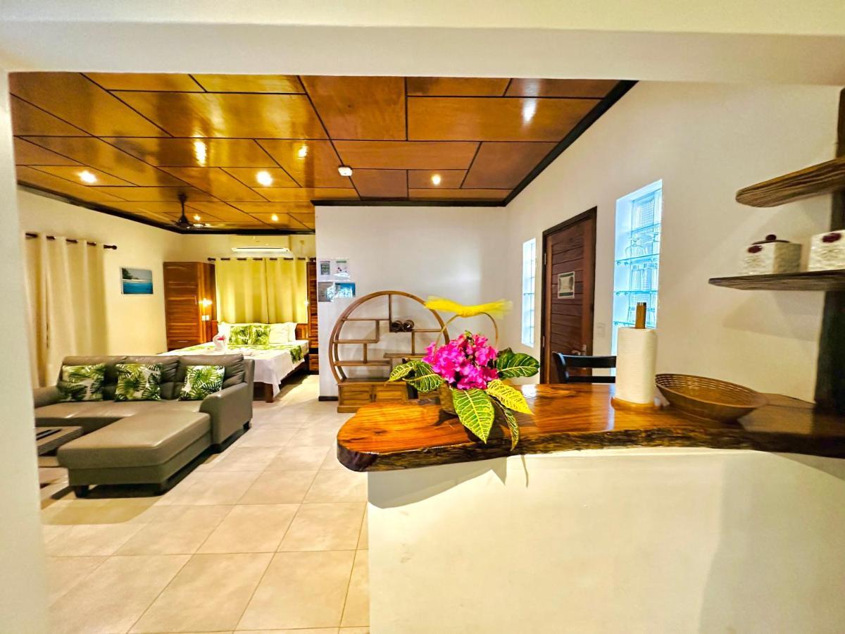 Appartamento Seaside Self Catering Anse Royale Esterno foto